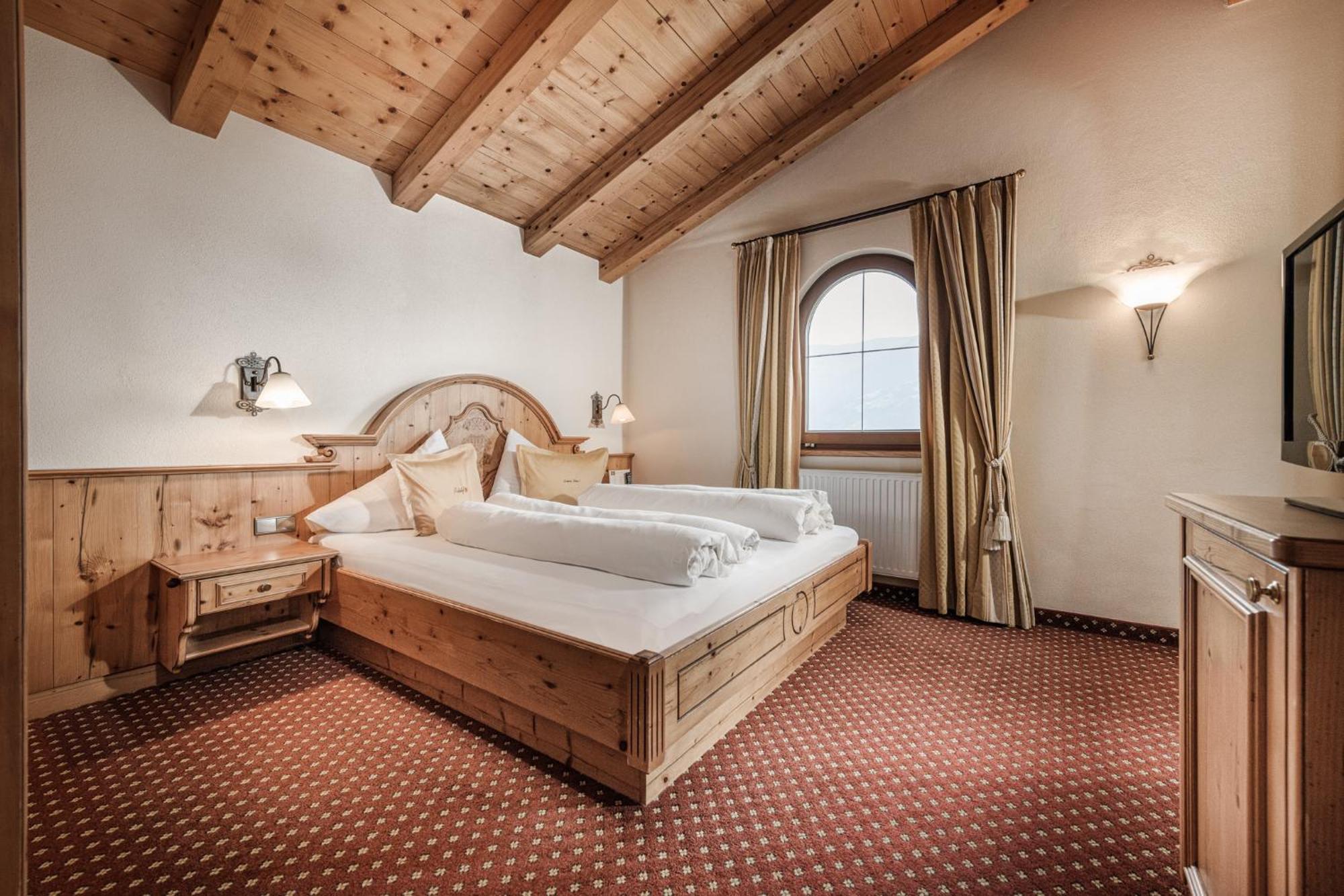 Aster Boutique Hotel & Chalets Fuegenberg Værelse billede